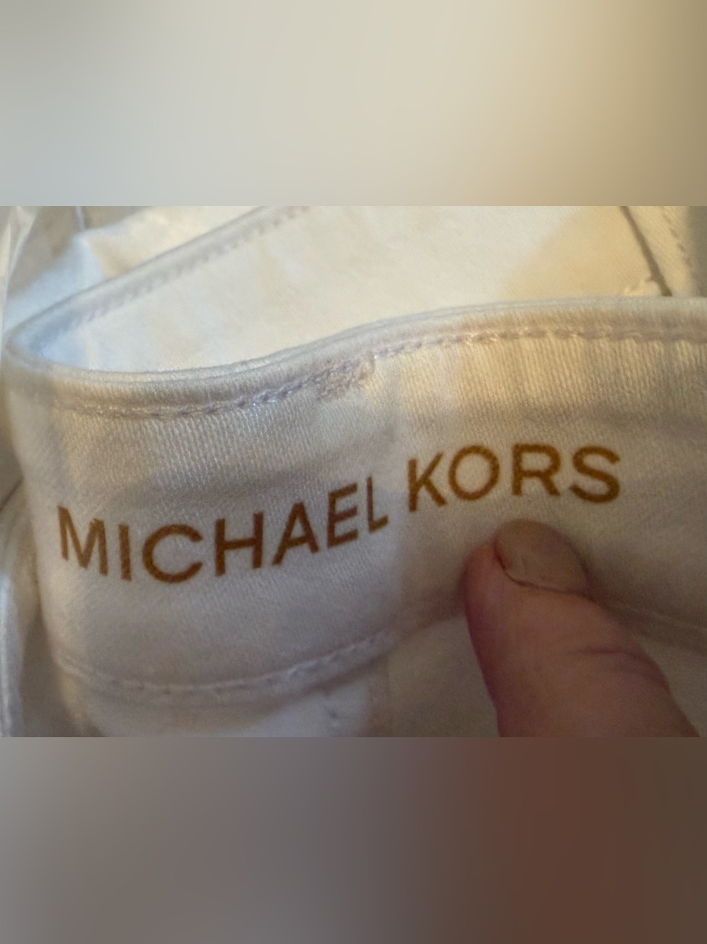 Michael Kors White Button-Fly Straight Jeans Minimalist Comfort NWOT - Picture 4 of 11